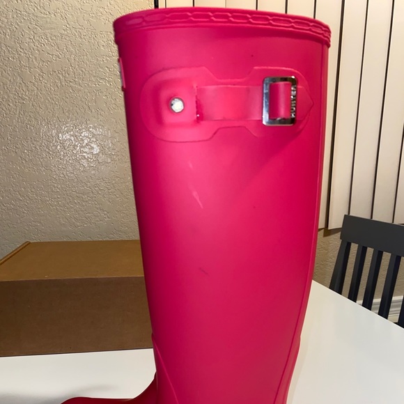HUNTER Tall Pink Rain Boots Size 6 - Picture 15 of 16